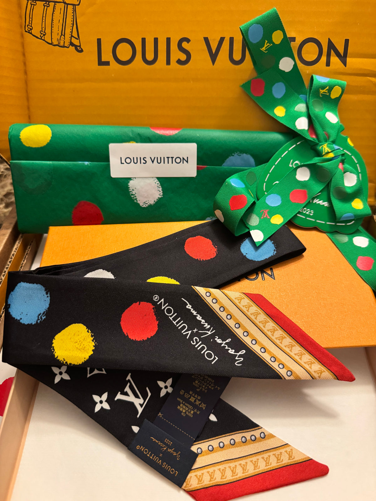 Rare Louis Vuitton x Yayoi Kusama Painted Dots Bandeau – Brand New with Complete Packaging