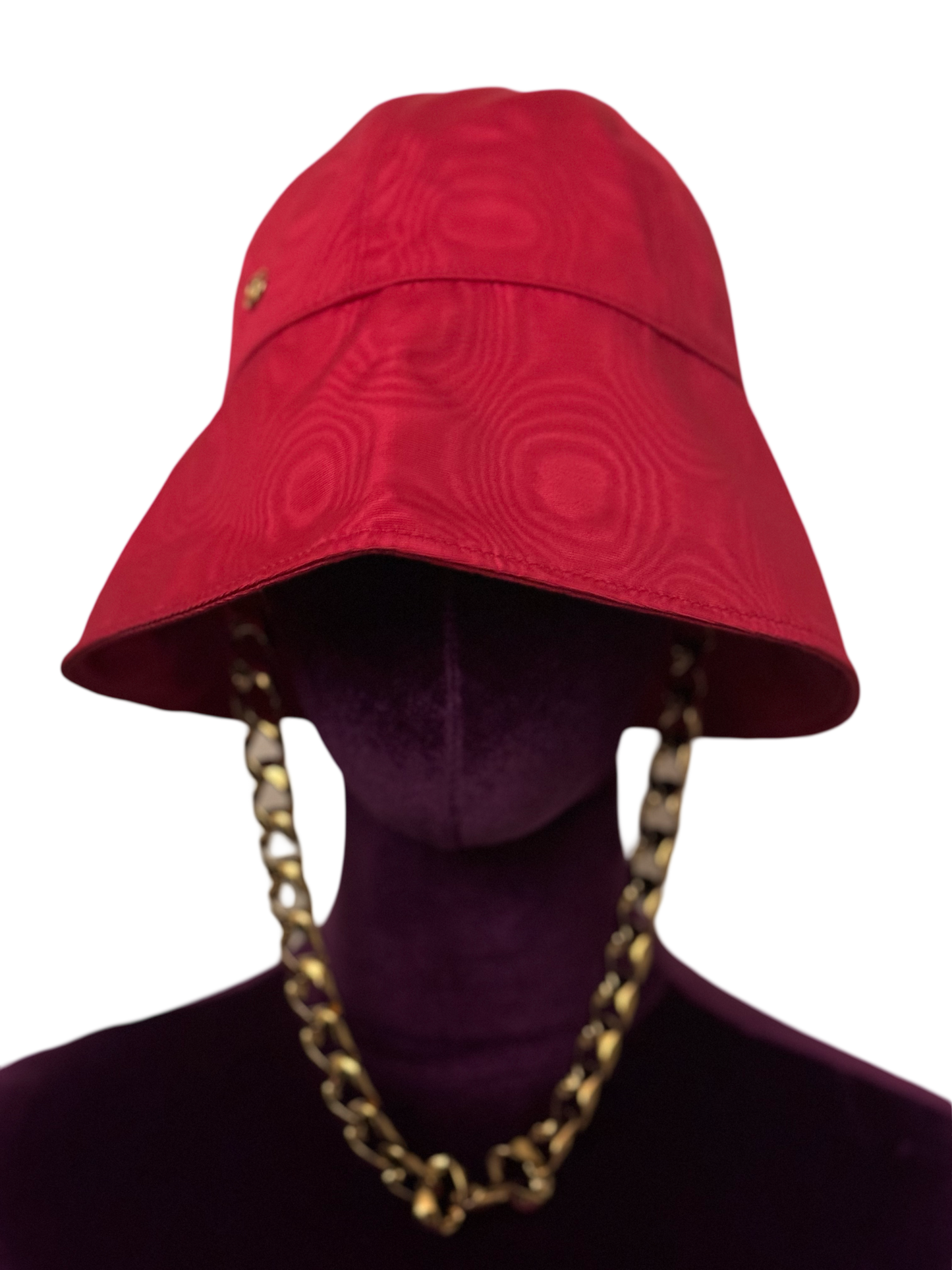 Gucci Bucket Hat w gold chain NWT