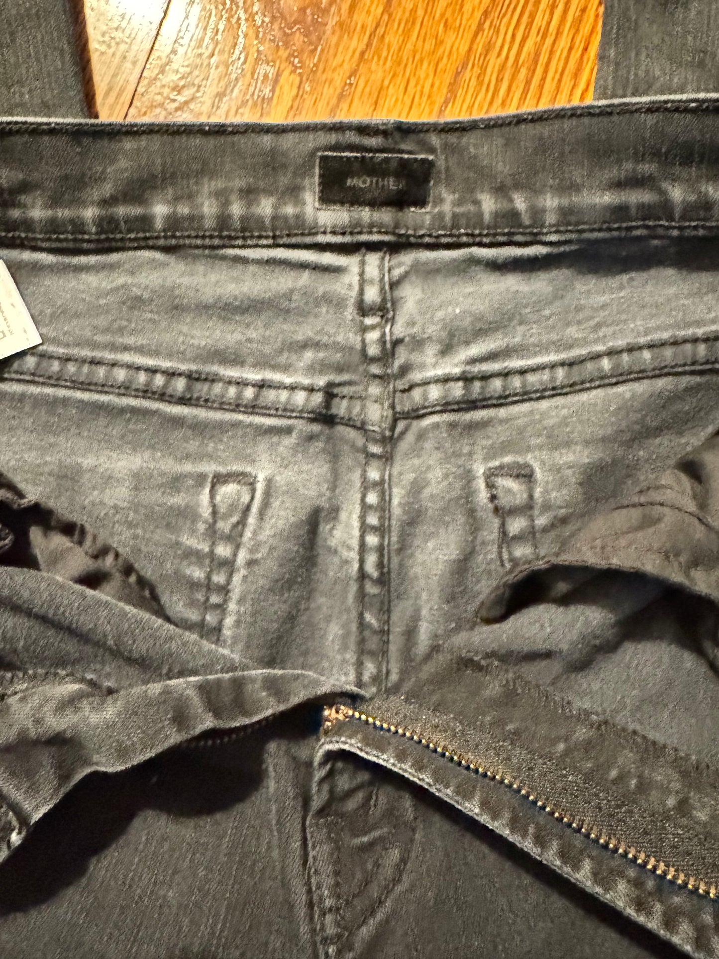 MOTHER The Insider Crop Jeans in "Not Guilty" Black