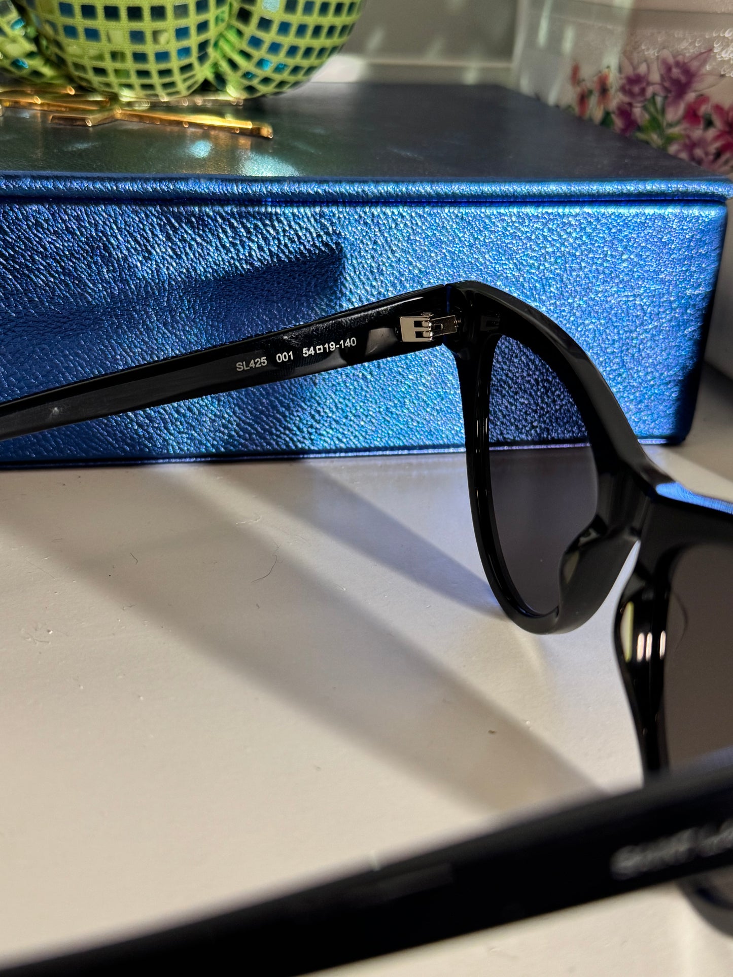 Saint Laurent SL 425 Cat-Eye Sunglasses - Shiny Black