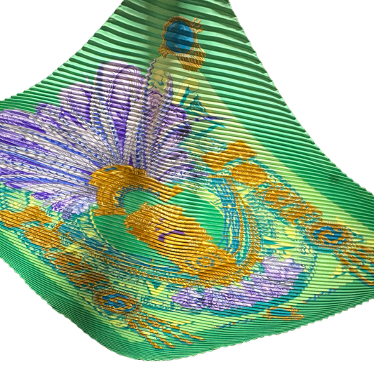 Hermès Plissé Silk Scarf – Emerald Green & Gold Preloved